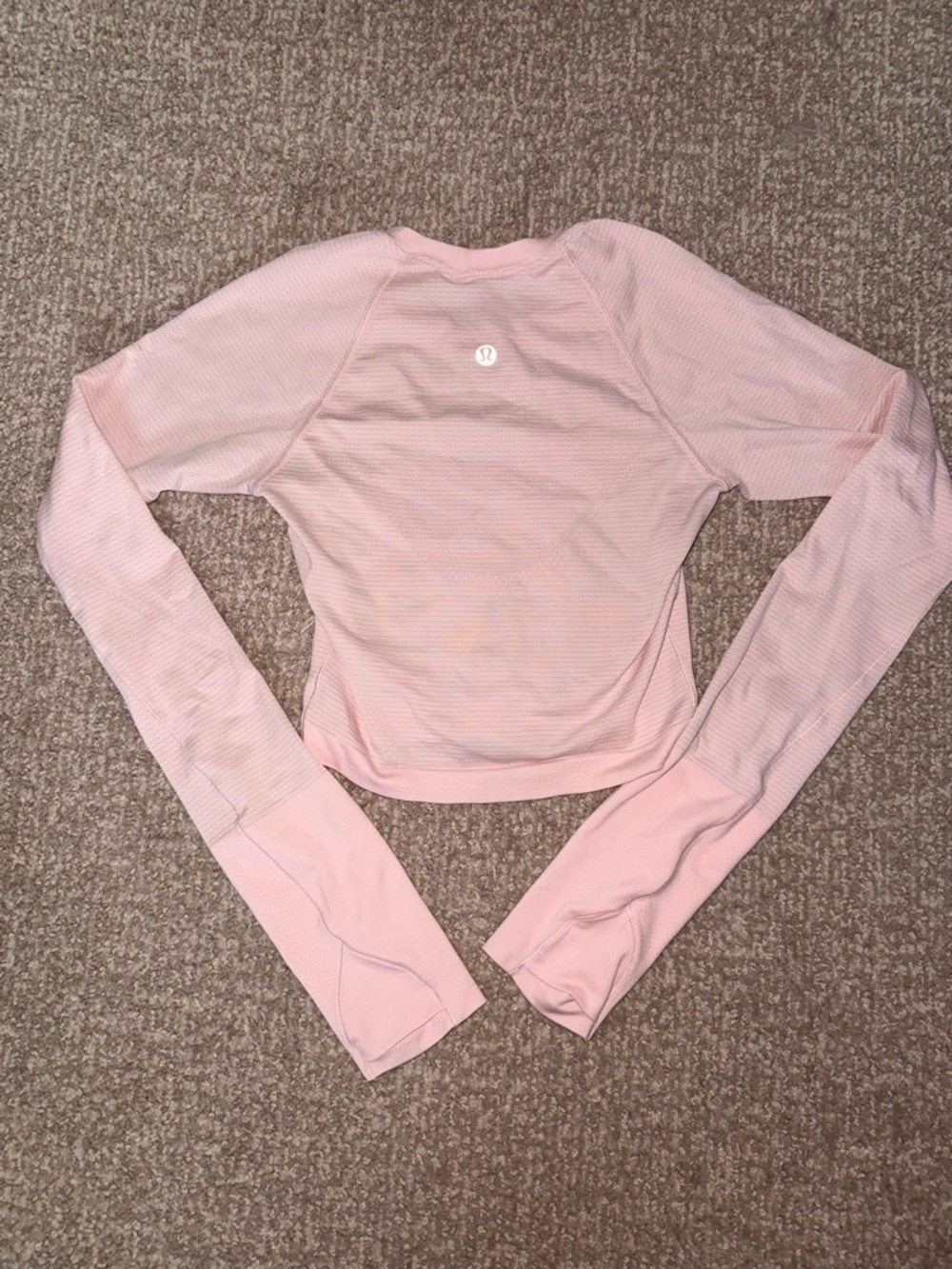 Lululemon Women's Light Pink Long-Sleeve Swiftly Tech Crop Top